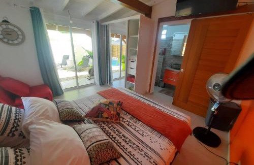 Baie-Mahault Apartment | bungalow hibis.kiss971