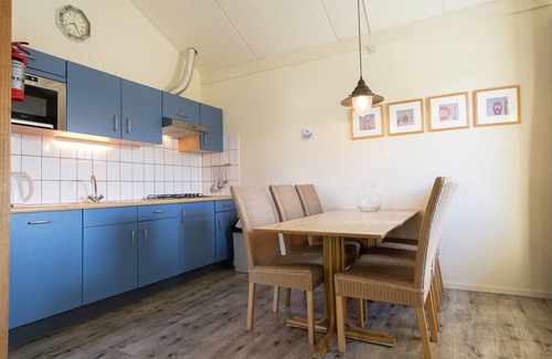 Hollum House | Bungalow nr Beach, Dishwasher