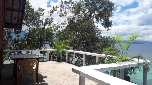 Moalboal House | Bungalow Seaside Duplex