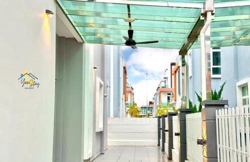 Ayer Molek Villa | Bungalow Villa 20 pax Game Machine Pool Ktv Manjong
