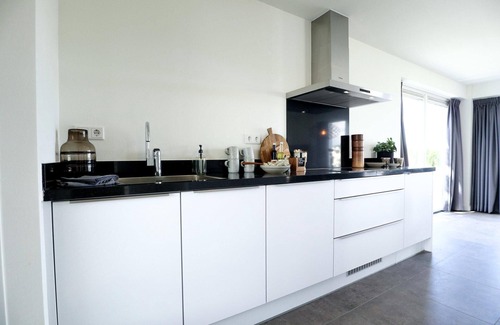 Nijkerk House | Bungalow with 4 bedrooms and a terrace
