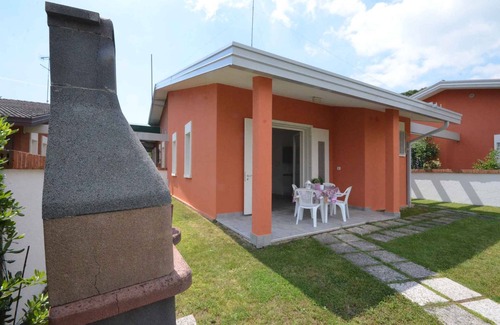 Bibione Pineda House | Bungalow with private garden