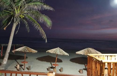 Playa Azul Cabin | Bungalows La Perla Playa Azul