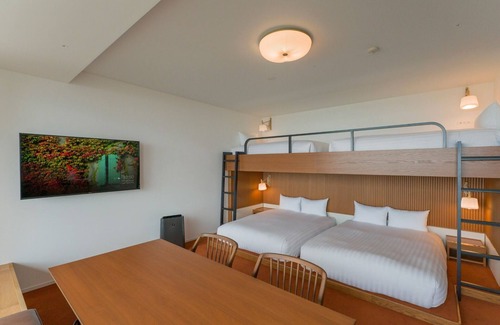 Atami Hotel | Bunk bed RoomNopets allowed1offsite parking lot/Atami Shizuoka