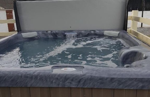 Llangynog House | Bunny Meadows Holiday Farmhouse near Carmarthen & Pembrokeshire