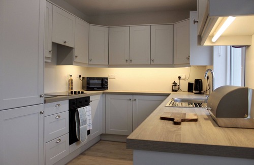 Bunratty House | Bunratty Town House No 3 - sleeps 8 guests in 4 bedrooms