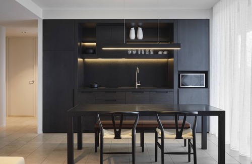 Capital Hill Hotel | Burbury Hotel & Apartments