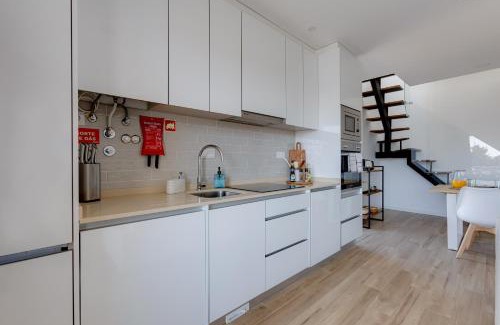 Burgau Apartment | Burgau Village and Sea