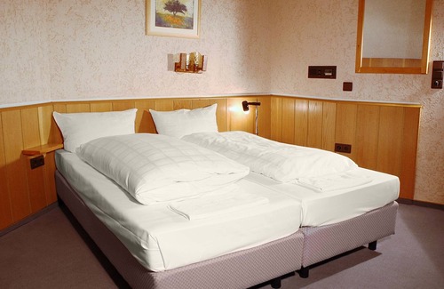 Volmarstein Hotel | Burghotel Volmarstein