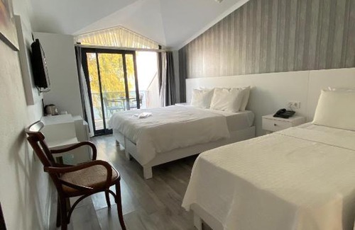 Gulbahce Mahallesi Hotel | Burla Han