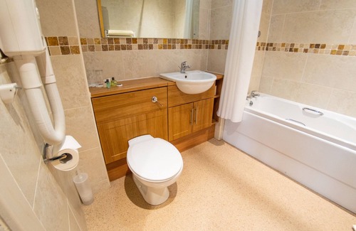 Thurnscoe Hotel | Burntwood Court Hotel