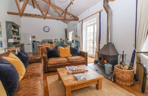 Ottery St Mary Cottage | BURROWS, pet friendly, luxury holiday cottage in Sidmouth