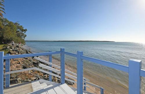 Traviston House | Burrum Beach House-Waterfront-Private Jetty-2BR