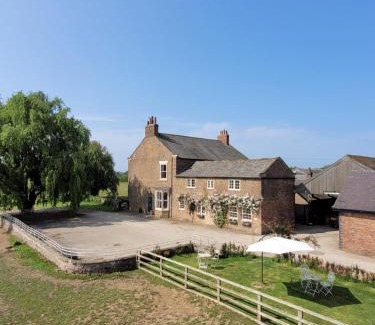 Ripley Bed & Breakfast | Burton Grange Farmhouse Bed and Breakfast