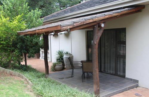 Modimolle Cabin | Bush Lovers Lodge