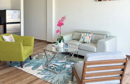 Bushiri Apartment | Bushiri's Long Life Building-2BD/1BA APT-Sleeps 4