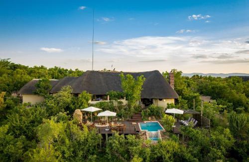 Vaalwater Cabin | Bushwa Private Game Lodge