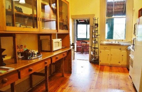 North Adelaide Apartment | Butler's Apartment - Buxton Manor