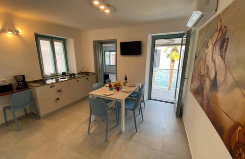 Carciano Apartment | Butterfly apartment with lake view in Baveno