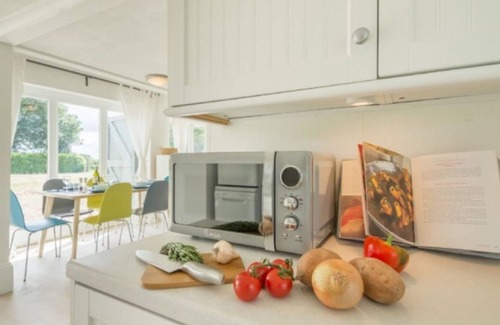 Aldborough Cottage | Butterfly Barn - a self catering cottage that sleeps 5 guests in 3 bedrooms