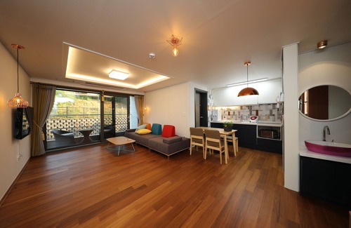 Kangsiul Condo | Buyeo Park Art Villas