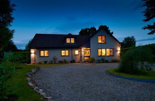 Balloch Bed & Breakfast | By the Brae