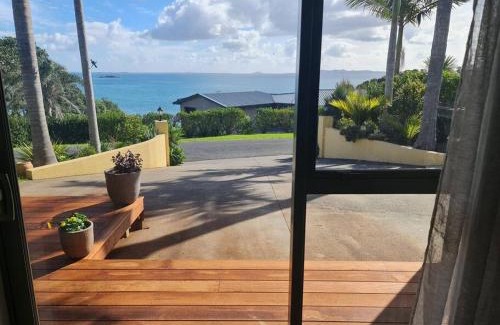 Coopers Beach Apartment | By the Sea 3 bedroom Apartment with ocean views
