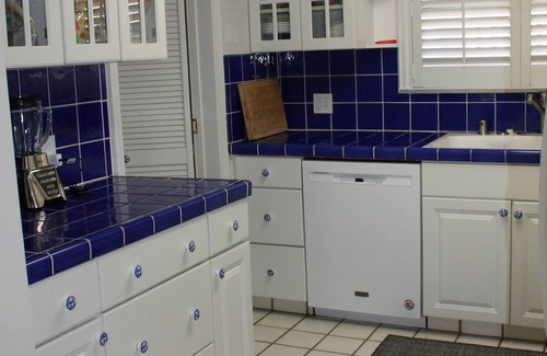 Westside Santa Cruz House | "By the Sea" House - Walk to trails, the beach, pubs, wine tasting or Boardwalk