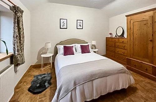 Billingshurst House | Byre Cottage