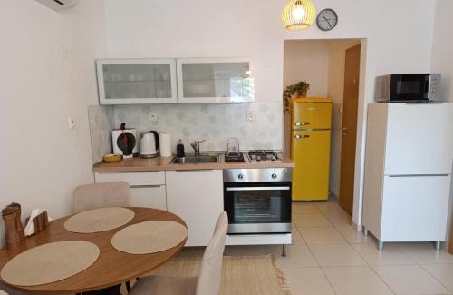 Vrakuna Apartment | Byt s parkovaním, balkónom, klimatizáciou, free parking