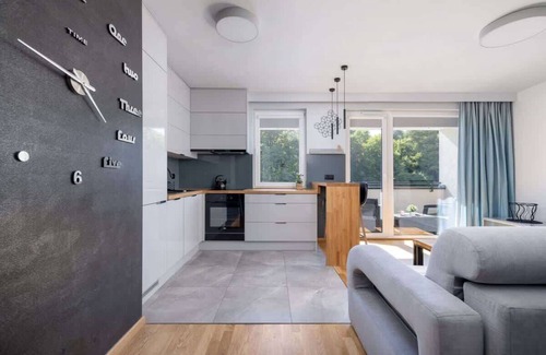 Bytkow Apartment | Bytkowska 119 | Katowice | Spacious Apartment | Parking