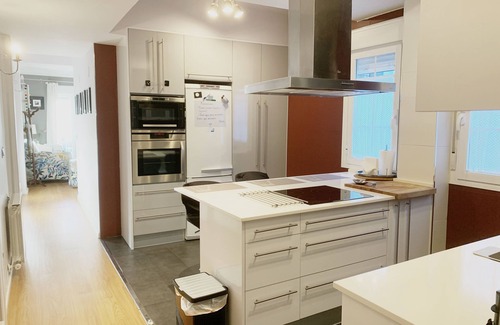 El Gancho Apartment | Céntrico Apartamento de 3 Hab. con Parking Gratuito