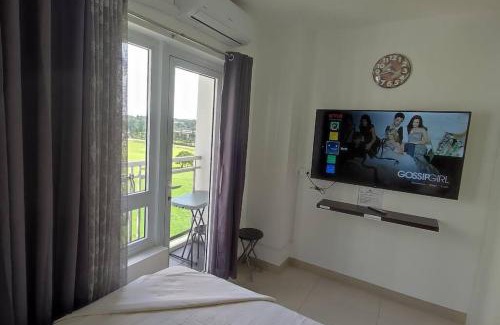 Tagaytay Apartment | C&C Cool View Tagaytay Staycation