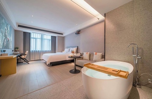 Qingxiu Hotel | C Station Meisu Hotel