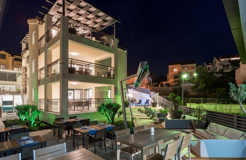 Krizna luka Resort | (C3) Premium apartment