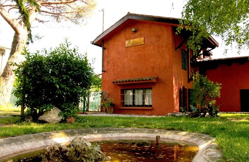 Angarano House | Cà BOSCHETTO detached vacation home with small outdoor pergola