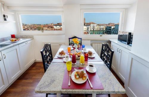 Dorsoduro Apartment | Ca' Cerchieri Terrace - Dimora Italia -