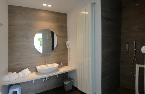 Castro Bed & Breakfast | Ca del Lac Rooms