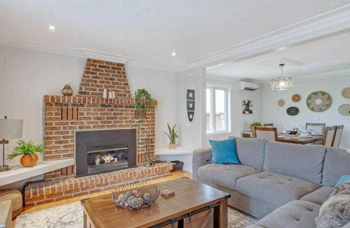 Gatineau House | House ∙ 4 bedrooms ∙ 6 guests