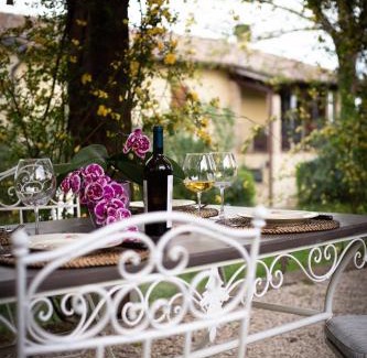 Fossombrone House | Ca' le cerque, villa surrounded by the Marche nature