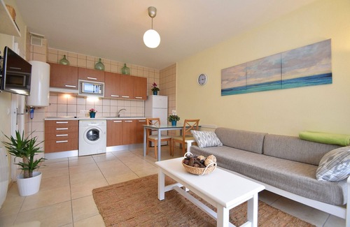 Son Baulo Apartment | Ca n'Antonia 092 flat with swimming pool, balcony, air conditioning and WiFi