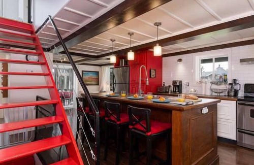 Petite-Riviere-Saint-Francois House | Cottage TOR-1049 | Petite-Rivière-St-François