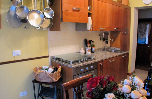 Dorsoduro Apartment | Ca' Venexiana, quiet 2 bedroom with private canalside courtyard - no added fees!