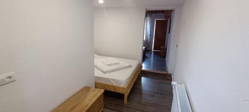 Petrila House | Cabana Groapa Seaca