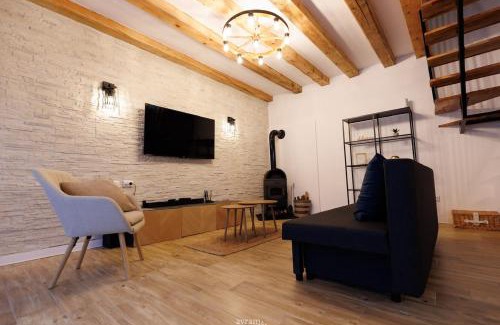 Bica House | Cabana Musafir