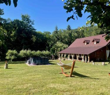 Tarnova Ski Chalet | Cabana Oana 5-bedrooms chalet
