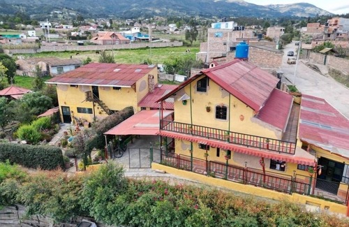 Duitama Cabin | Cabaña Tornasol - Culture and Tradition (5 minutes from downtown Duitama)