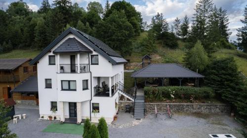 Sicasau House | Cabana Transylwonder