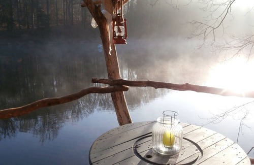 Saint-Nabord Cabin | Cabane de l'aventurier- Bed and breakfast