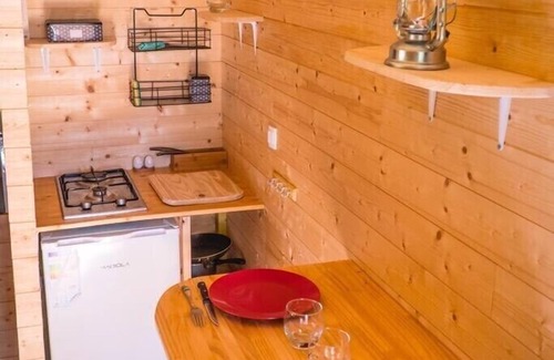 Thierache Sambre et Oise Cabin | Cabane en Thiérache "La tête dans les étoiles" the floating dome and its tiny-house
